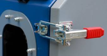 Dust-free cabinet sandblaster R-70