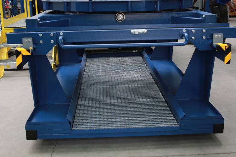 Large size blast cabinet-